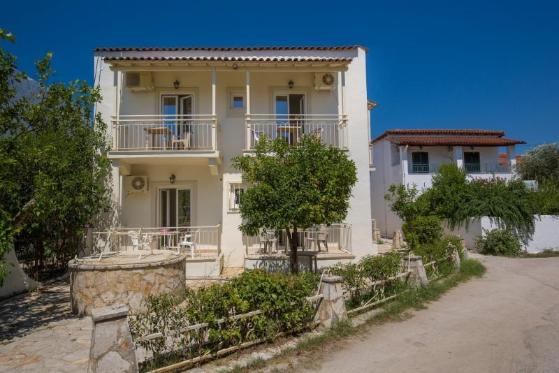 Paralia Hotel